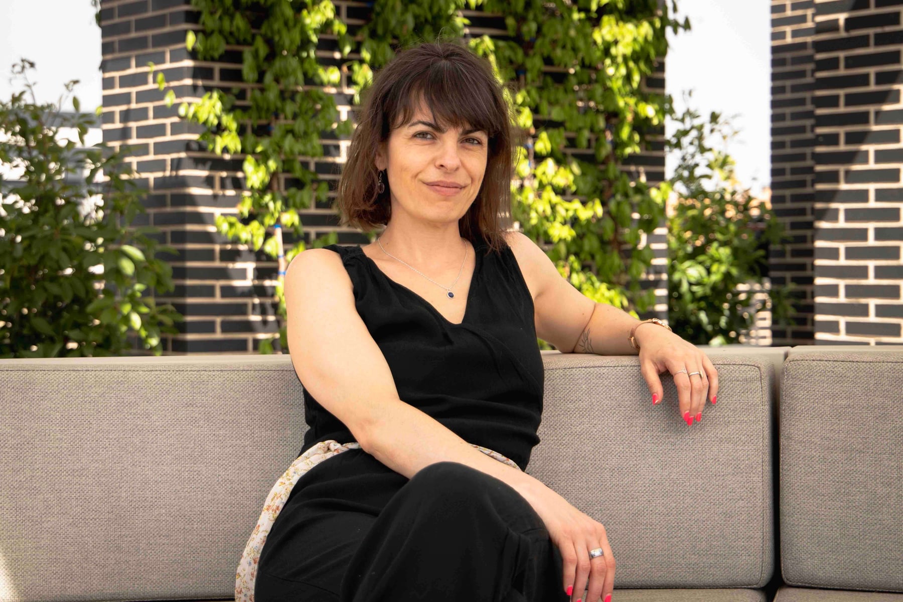 Professional portrait of Almu Hernández